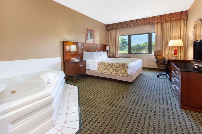 Imagen de la habitación del Hotel Baymont by Wyndham Franklin, Franklin. Foto 16