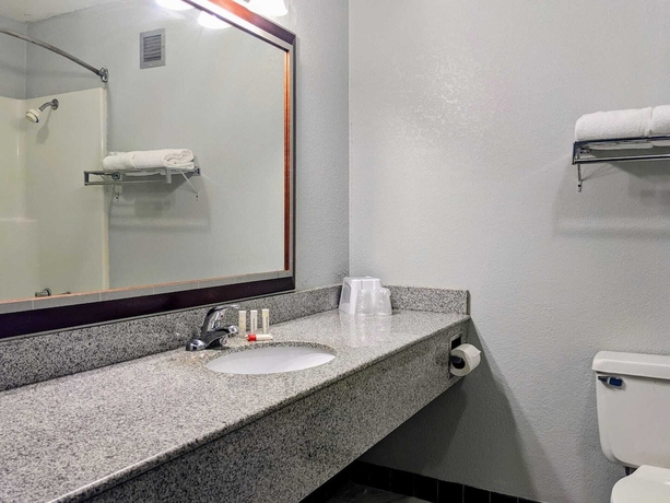 Imagen de la habitación del Hotel Baymont by Wyndham Hannibal. Foto 8