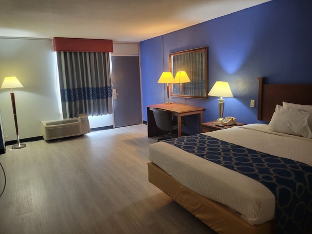 Imagen de la habitación del Hotel Baymont by Wyndham Hannibal. Foto 11