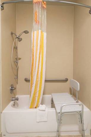 Imagen de la habitación del Hotel Baymont by Wyndham Henderson-Northeast Denver. Foto 8