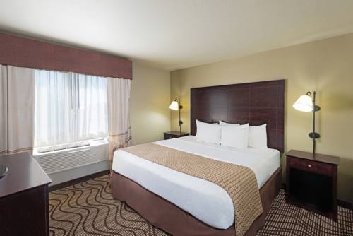 Imagen de la habitación del Hotel Baymont by Wyndham Henderson-Northeast Denver. Foto 9