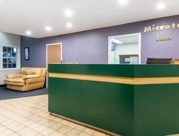 Imagen de los interiores del Hotel Baymont by Wyndham Henrietta/Rochester. Foto 12