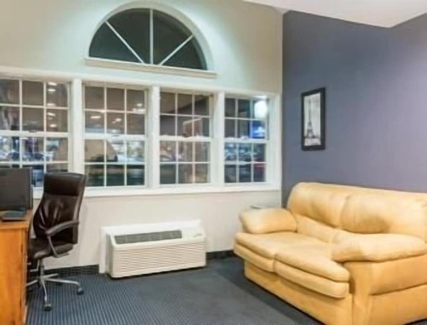 Imagen de los interiores del Hotel Baymont by Wyndham Henrietta/Rochester. Foto 13