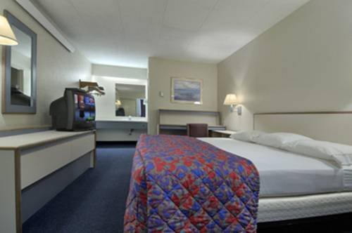 Imagen de la habitación del Hotel Baymont by Wyndham Holland/Toledo. Foto 11