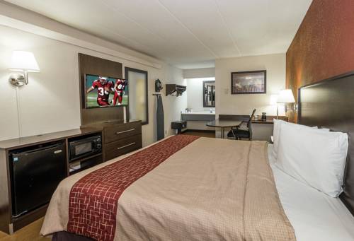 Imagen de la habitación del Hotel Baymont by Wyndham Holland/Toledo. Foto 13