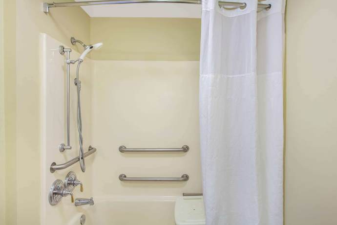 Imagen de la habitación del Hotel Baymont by Wyndham Jacksonville/Butler Blvd. Foto 15