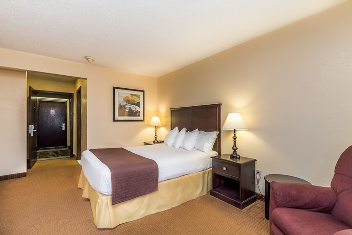 Imagen de la habitación del Hotel Baymont by Wyndham Kansas City KU Medical Center. Foto 5