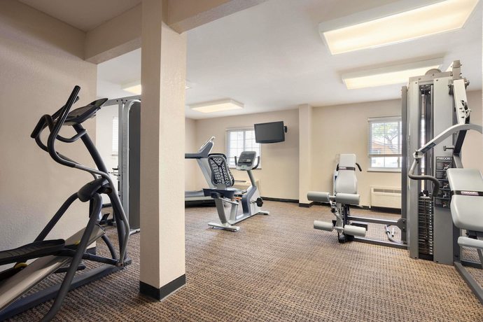 Imagen de los interiores del Hotel Baymont by Wyndham Kansas City KU Medical Center. Foto 19