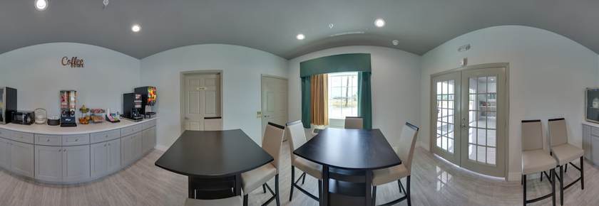 Imagen del bar/restaurante del Hotel Baymont by Wyndham Kingwood. Foto 2