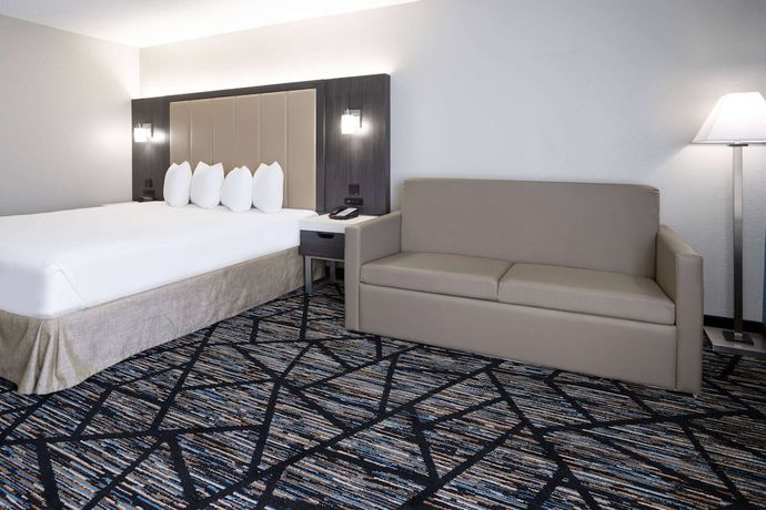 Imagen de la habitación del Hotel Baymont by Wyndham La Vergne. Foto 8