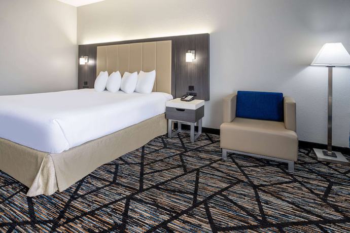 Imagen de la habitación del Hotel Baymont by Wyndham La Vergne. Foto 13