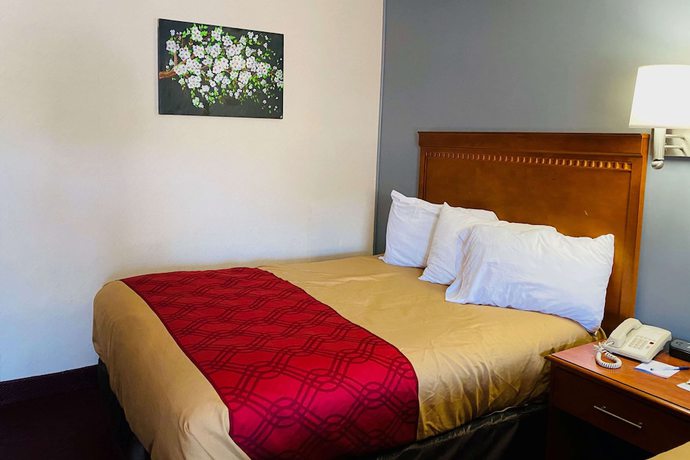 Imagen de la habitación del Hotel Baymont by Wyndham Lake George. Foto 5