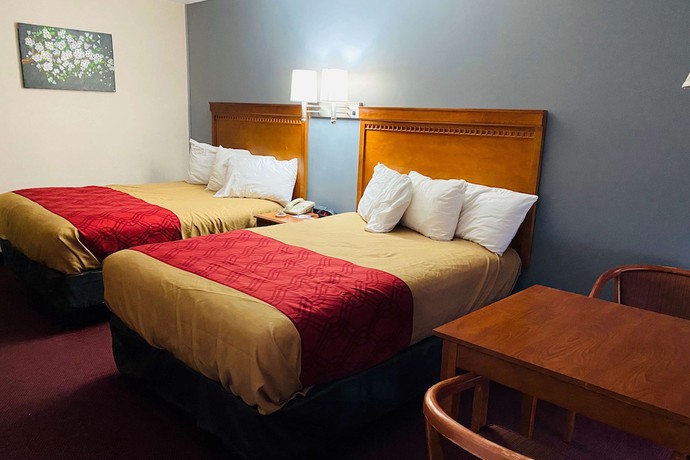Imagen de la habitación del Hotel Baymont by Wyndham Lake George. Foto 7