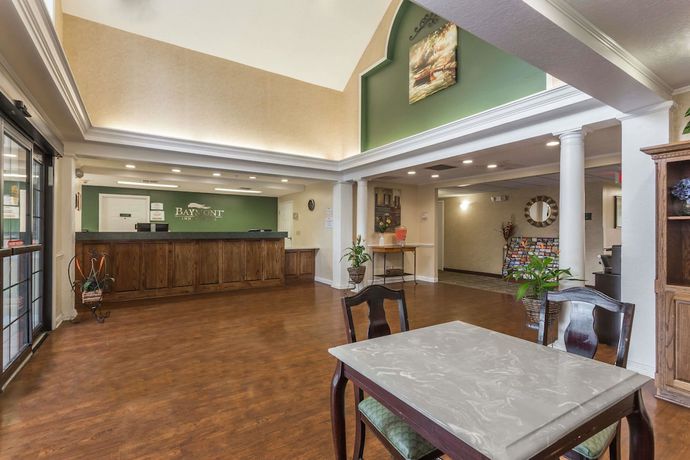 Imagen de los interiores del Hotel Baymont by Wyndham Lakeland. Foto 18