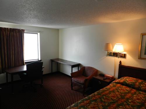 Imagen de la habitación del Hotel Baymont by Wyndham Liberty MO. Foto 7
