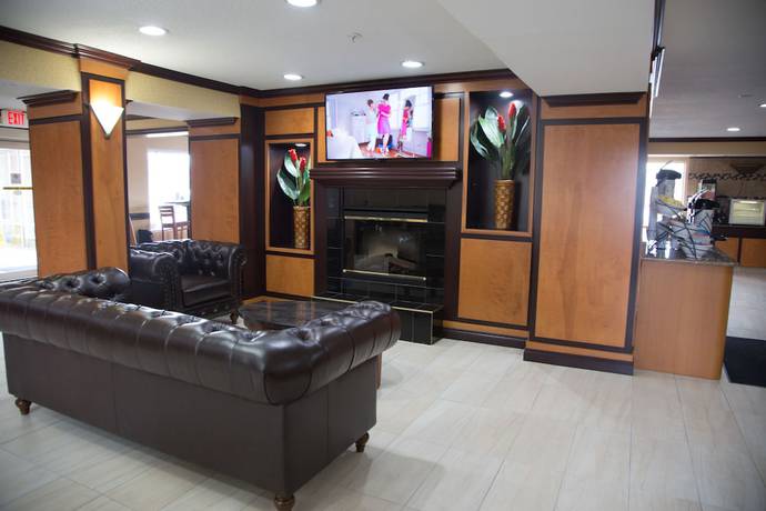 Imagen de los interiores del Hotel Baymont by Wyndham Madison Heights Detroit Area. Foto 17