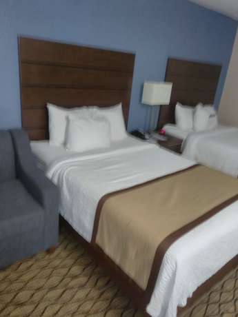 Imagen de la habitación del Hotel Baymont by Wyndham Madison Heights Detroit Area. Foto 4