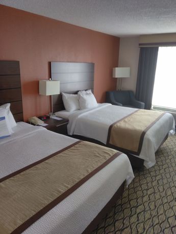 Imagen de la habitación del Hotel Baymont by Wyndham Madison Heights Detroit Area. Foto 9