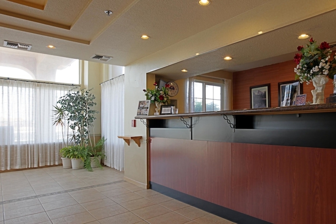Imagen de los interiores del Hotel Baymont by Wyndham Manteca. Foto 14