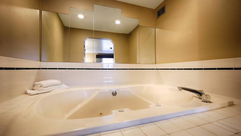 Imagen de la habitación del Hotel Baymont by Wyndham Marion, OH. Foto 3