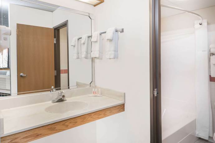 Imagen de la habitación del Hotel Baymont by Wyndham Marshalltown. Foto 9