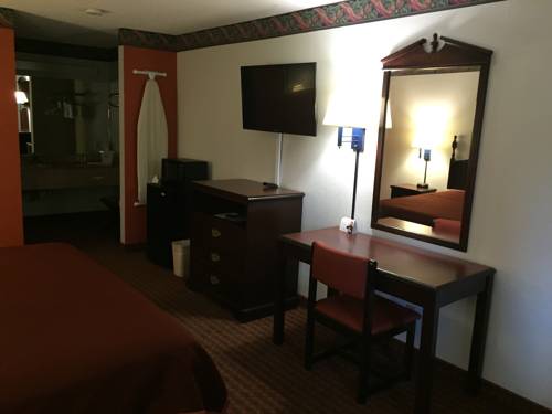 Imagen de la habitación del Hotel Baymont by Wyndham Midway/Tallahassee. Foto 6