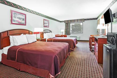 Imagen de la habitación del Hotel Baymont by Wyndham Midway/Tallahassee. Foto 9