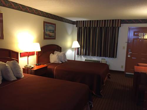 Imagen de la habitación del Hotel Baymont by Wyndham Midway/Tallahassee. Foto 14