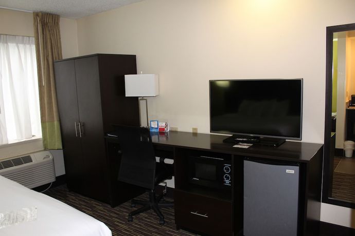 Imagen de la habitación del Hotel Baymont by Wyndham Newark I-95 at University of Delaware. Foto 3