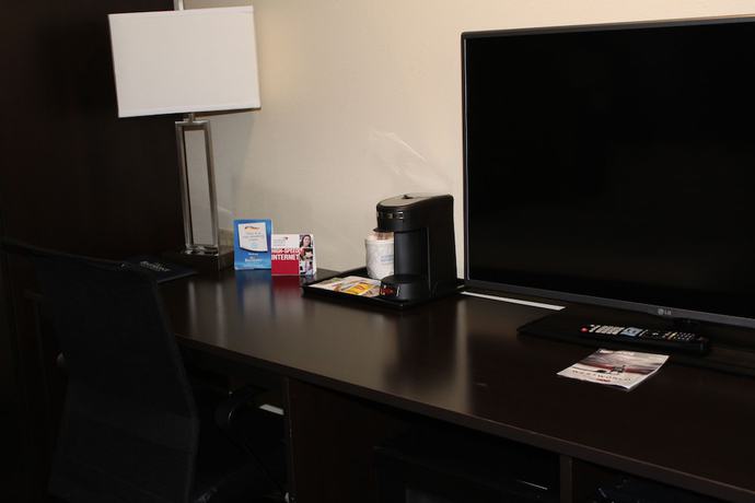 Imagen de la habitación del Hotel Baymont by Wyndham Newark I-95 at University of Delaware. Foto 7