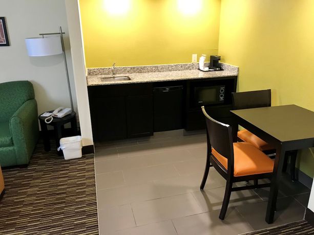 Imagen de la habitación del Hotel Baymont by Wyndham Newark I-95 at University of Delaware. Foto 9