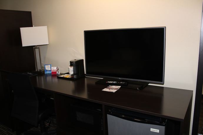 Imagen de la habitación del Hotel Baymont by Wyndham Newark I-95 at University of Delaware. Foto 13