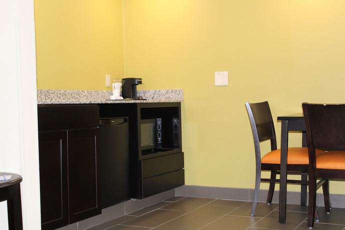 Imagen de la habitación del Hotel Baymont by Wyndham Newark I-95 at University of Delaware. Foto 17