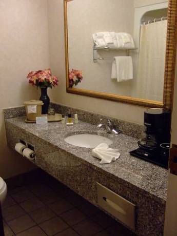 Imagen de la habitación del Hotel Baymont by Wyndham North Dartmouth / Fall River. Foto 13