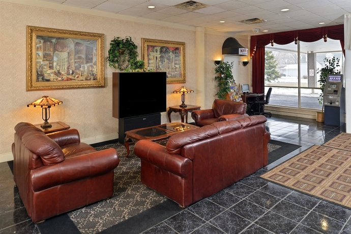 Imagen de los interiores del Hotel Baymont by Wyndham Northwood. Foto 16