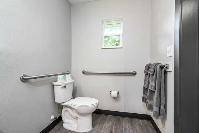 Imagen de la habitación del Hotel Baymont by Wyndham Ocala Suites. Foto 9
