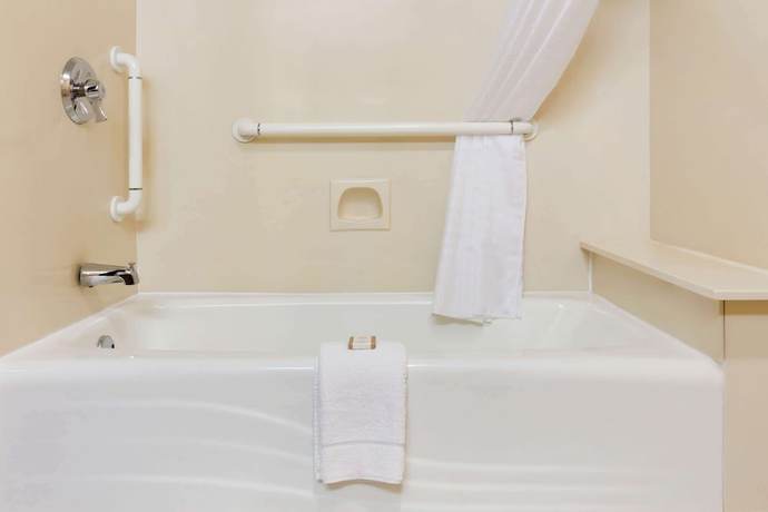 Imagen de la habitación del Hotel Baymont by Wyndham Oklahoma City Airport. Foto 6
