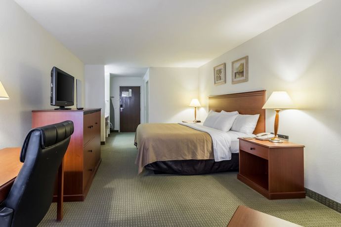 Imagen de la habitación del Hotel Baymont by Wyndham Omaha SW. Foto 16