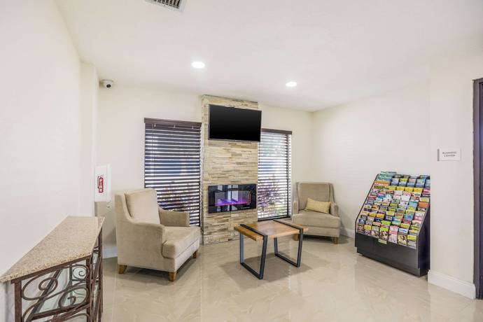 Imagen de los interiores del Hotel Baymont by Wyndham Orlando Downtown. Foto 20