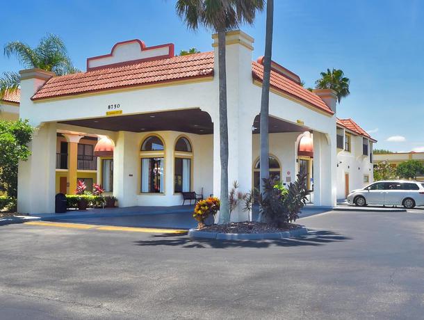 Imagen general del Hotel Baymont by Wyndham Orlando East. Foto 3