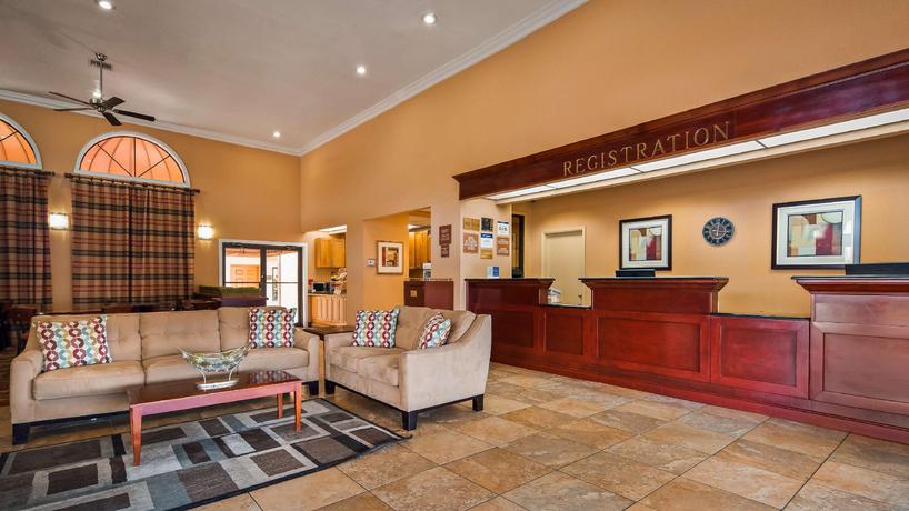 Imagen general del Hotel Baymont by Wyndham Orlando East. Foto 2