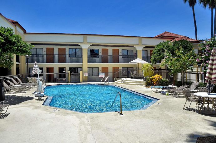 Imagen general del Hotel Baymont by Wyndham Orlando East. Foto 4
