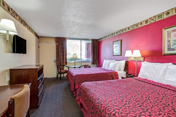 Imagen de la habitación del Hotel Baymont by Wyndham Orlando North Millenia. Foto 11