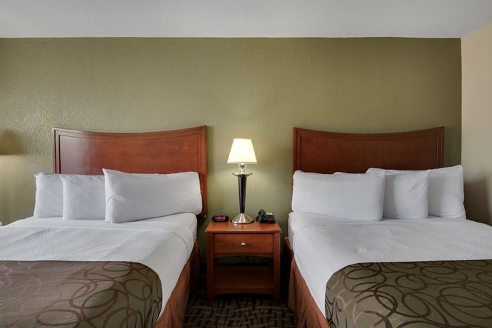 Imagen de la habitación del Hotel Baymont by Wyndham Panama City Beach. Foto 12