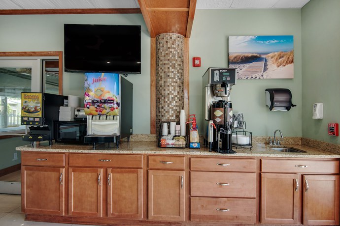 Imagen del bar/restaurante del Hotel Baymont by Wyndham Panama City Beach. Foto 4