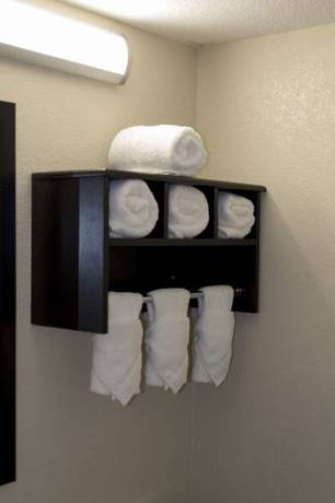 Imagen de la habitación del Hotel Baymont by Wyndham Pensacola. Foto 4