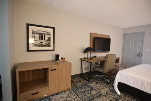 Imagen de la habitación del Hotel Baymont by Wyndham Pine Grove I-81. Foto 6
