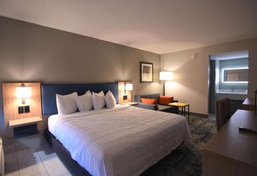 Imagen de la habitación del Hotel Baymont by Wyndham Pine Grove I-81. Foto 18