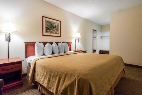 Imagen de la habitación del Hotel Baymont by Wyndham Port Wentworth. Foto 2