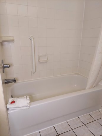 Imagen de la habitación del Hotel Baymont by Wyndham Portage Indiana Dunes. Foto 12